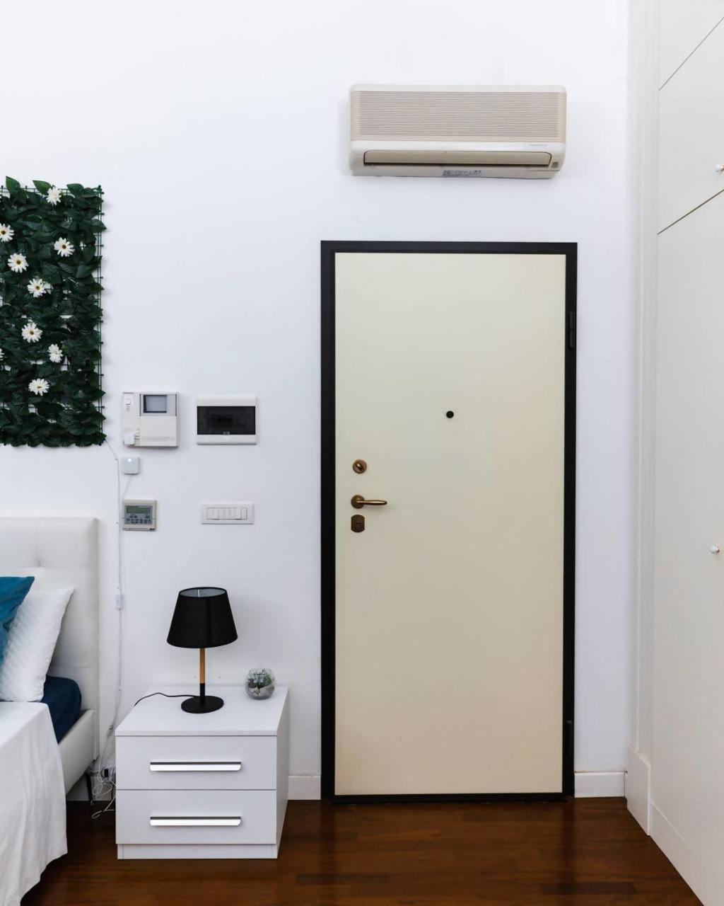 Davids Room Palazzo Tamborino Lecce Exterior foto